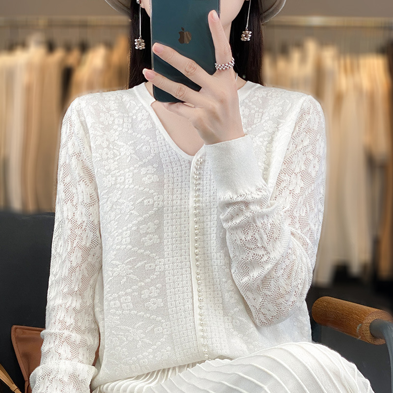 春季新款时尚v领珍珠扣针织打底衫女宽松遮肉精纺羊毛上衣气质