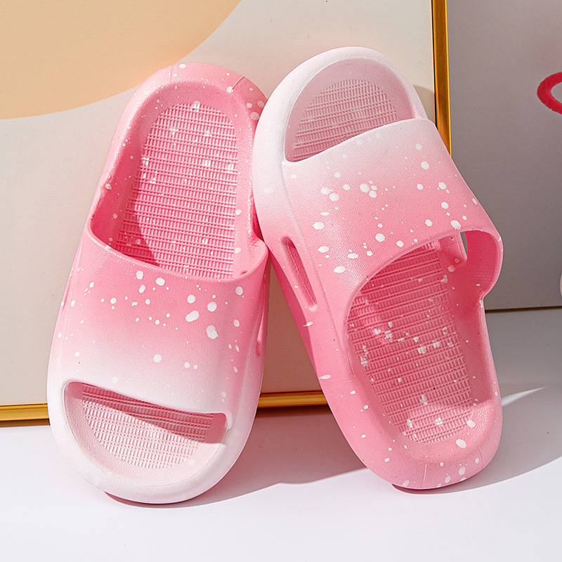 New Summer Gradient Children's Slippers Boys Girls Sandals Indoor and Outdoor Home Non-Slip Boys Sandals