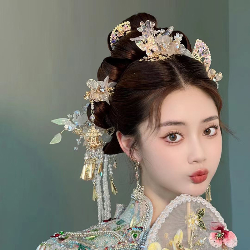 秀禾头饰新娘敬酒服中式古装发饰红色绒花简约大气结婚礼金色配饰