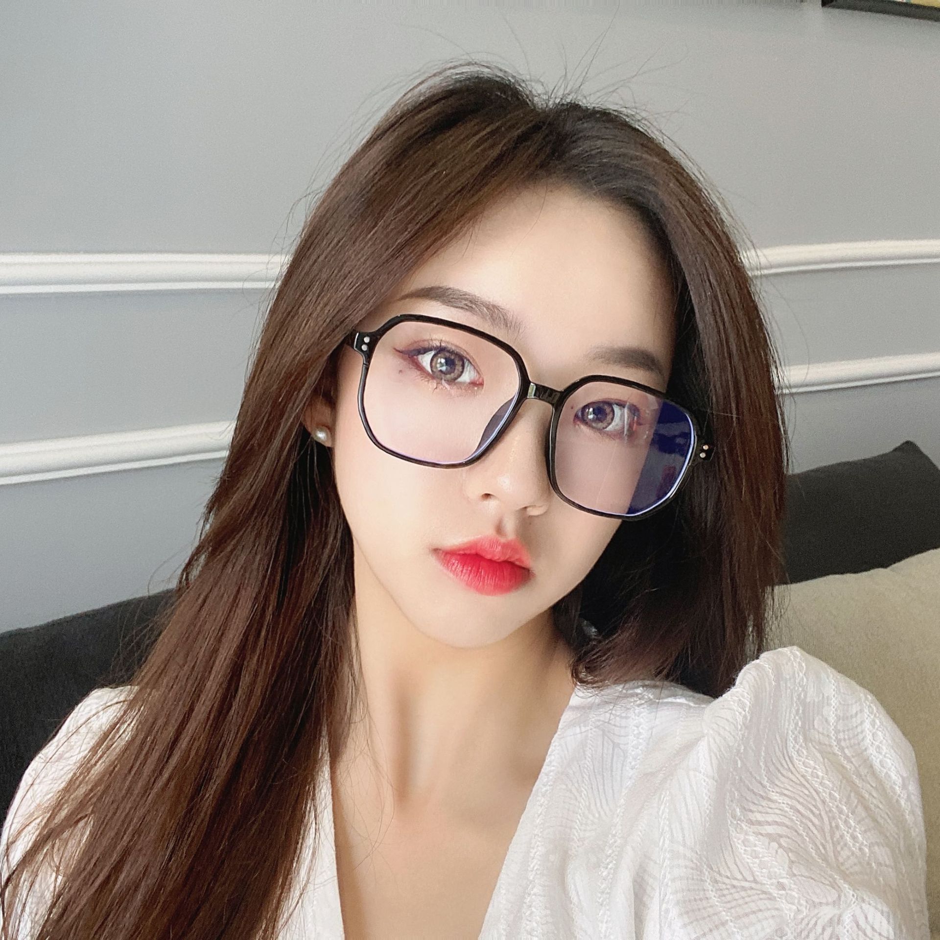 高清防蓝光近视眼镜片 超薄非球面高度近视眼镜片1.67变色配镜片