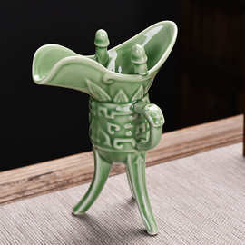 创意复古仿古宫廷帝王杯陶瓷分酒器大号白酒公爵三足鼎立三脚酒杯