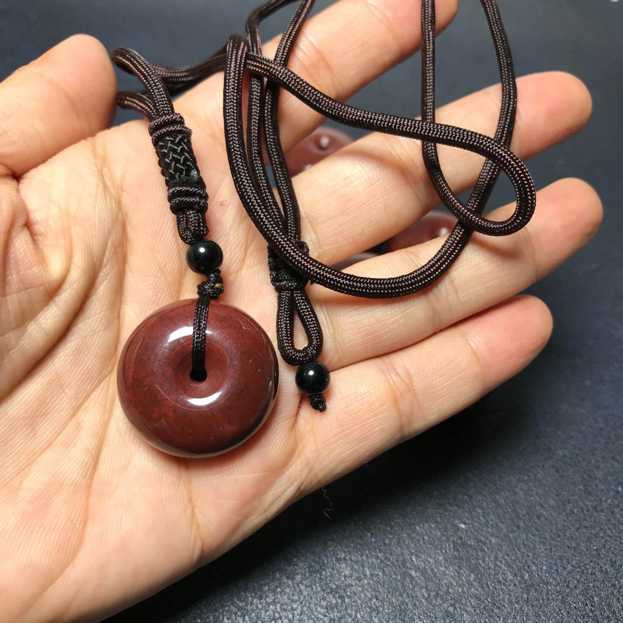 红伊丁平安扣吊坠陨石原石红伊丁平安扣挂件项链搭配直播货源