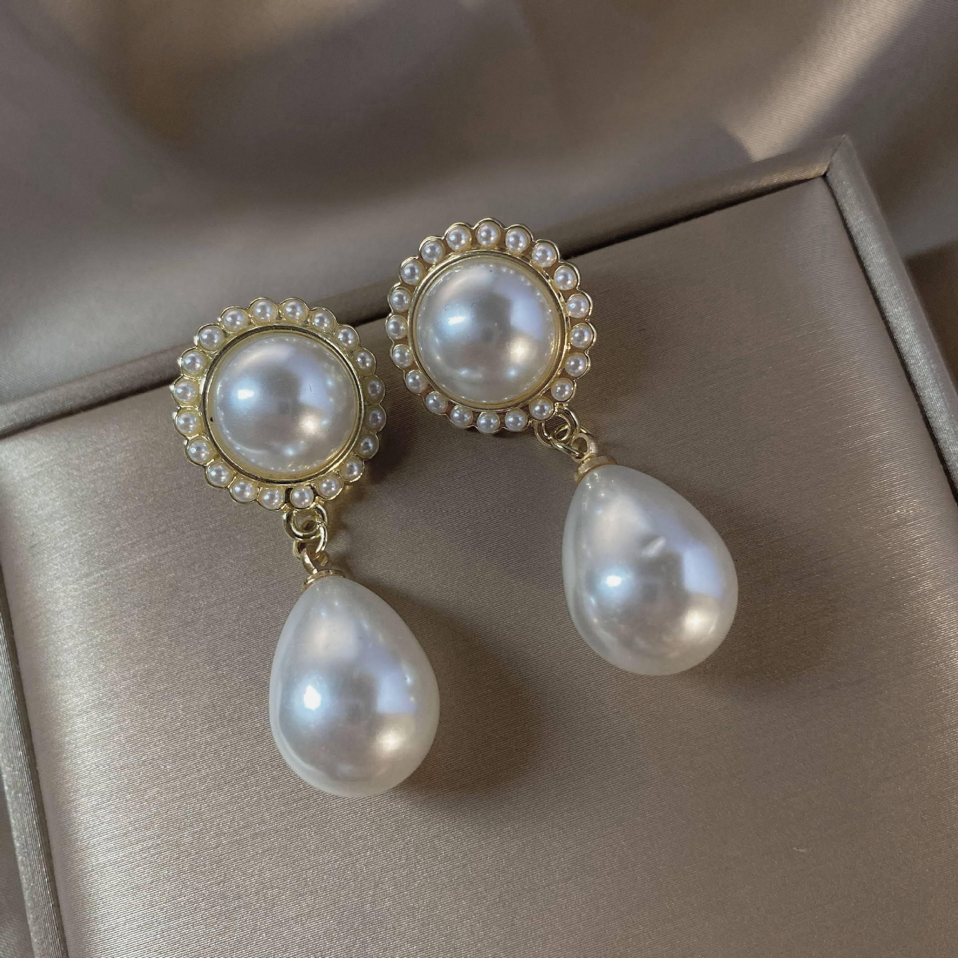 复古宫廷风耳钉水滴珍珠质感耳环s925银针法式港风新娘耳饰批发