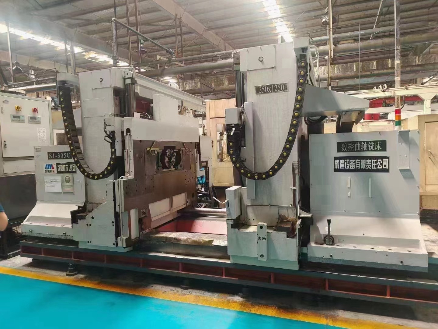 出售常州仓库数控曲轴铣床,磨床,外圆万能磨等若干