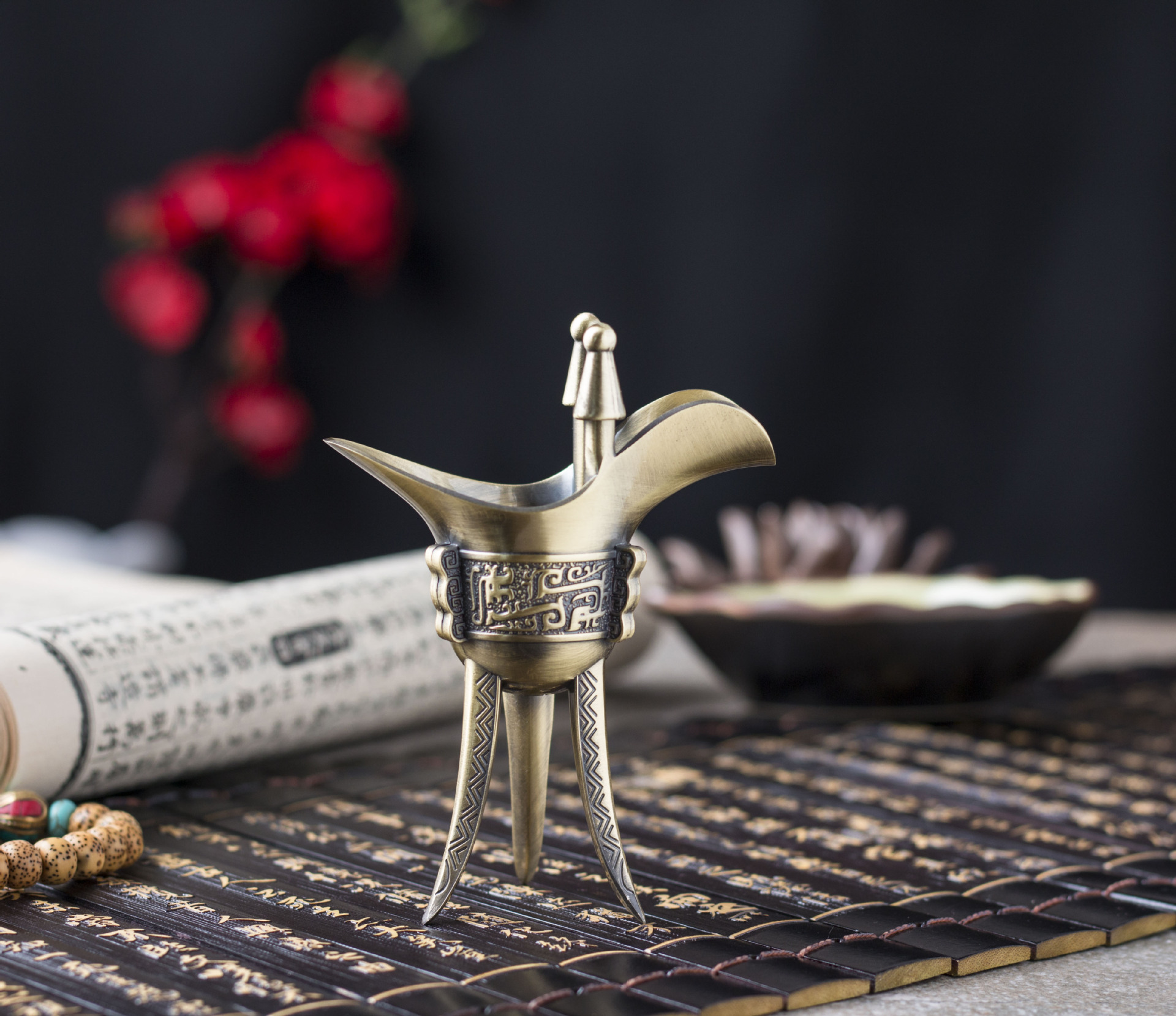 锌合金高端青古铜三脚爵杯酒樽金属古典饮酒器酒杯酒类礼品-阿里巴巴