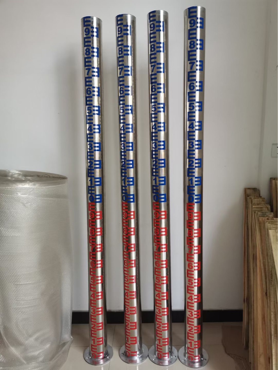 不锈钢水库圆柱水尺烤漆刻度尺大坝水文尺桩预埋水位标尺长治荣垚