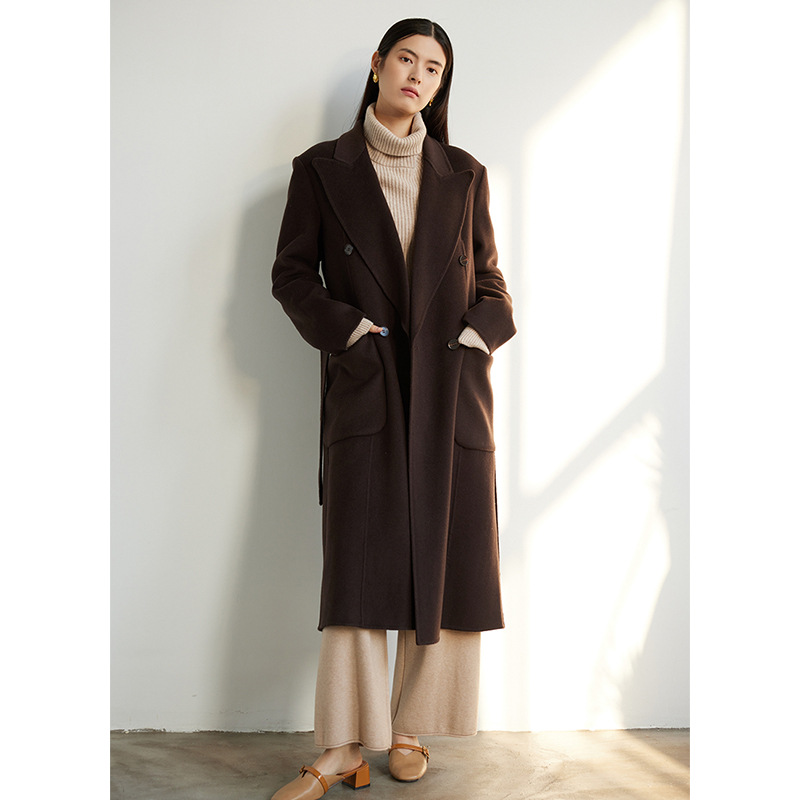 巧克力色妮子大衣