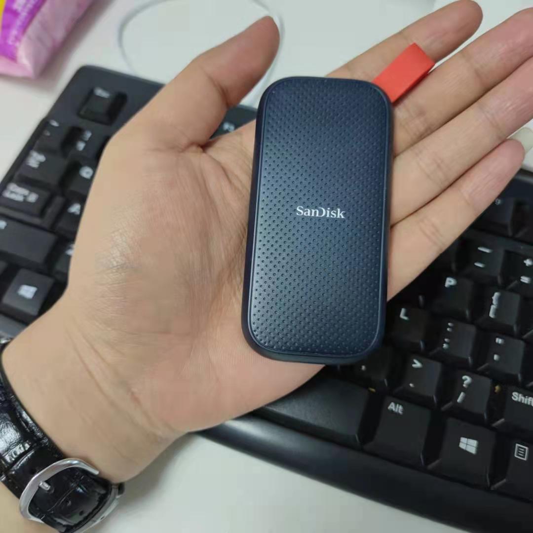 正品闪迪e30 固态移动硬盘500g 1tb 2tb速度520m/s高速type-c批发