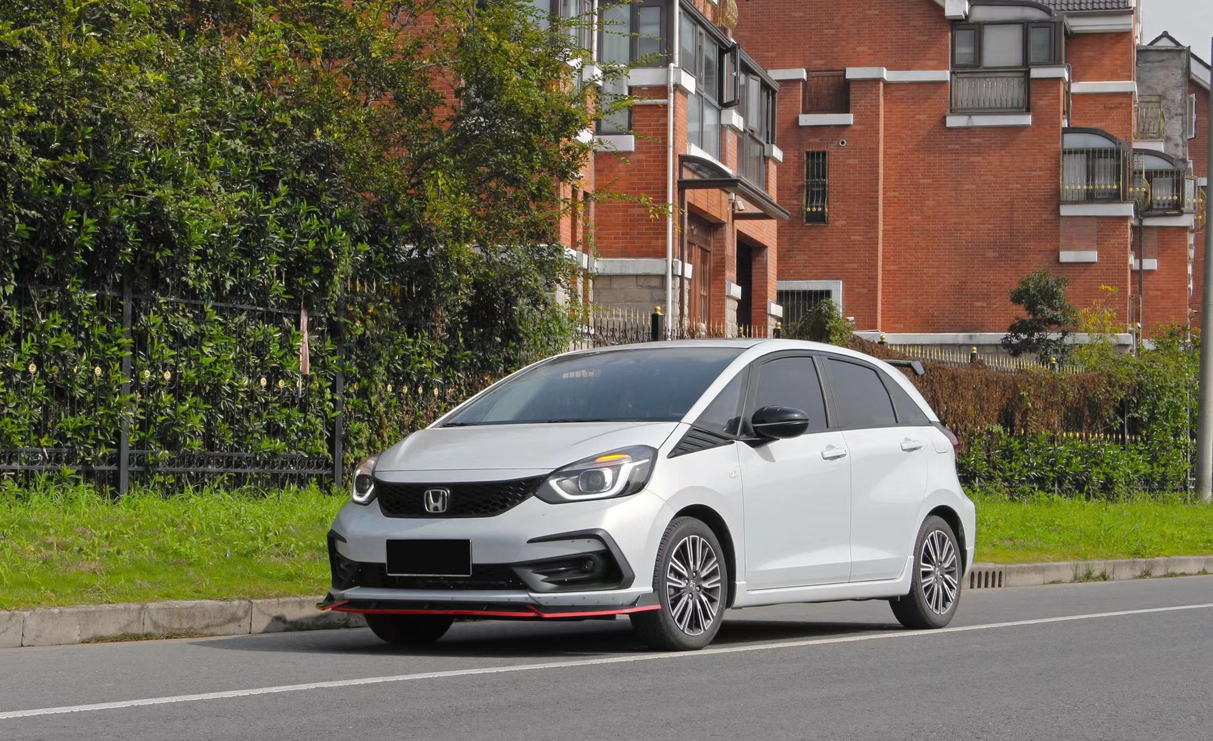 适用第四代21款飞度改装前铲尾翼百叶窗侧裙fit飞度前唇小包围