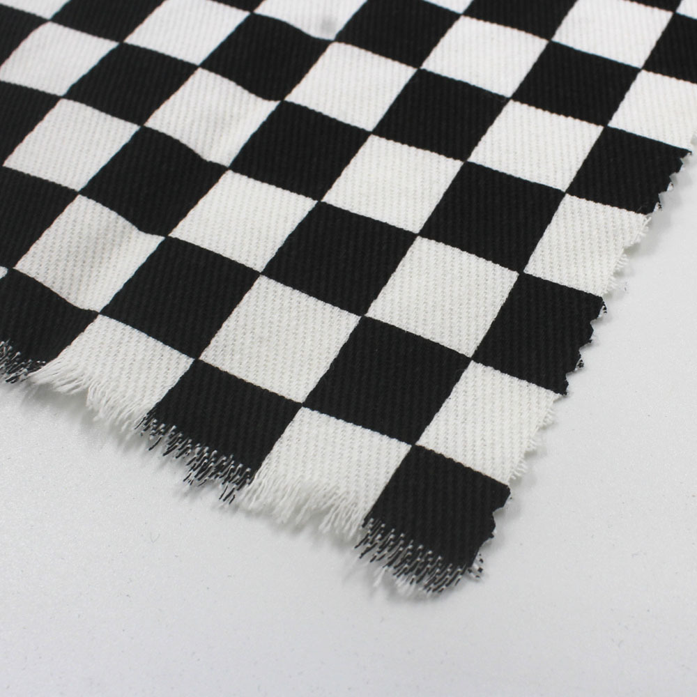 现货全棉无弹粗斜 黑白格子 棋盘格印花布 男女装外套布料