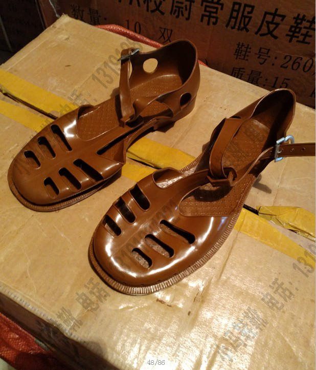 老式凉鞋男款老货90老式凉鞋潮男款包头表演军凉鞋中年批发