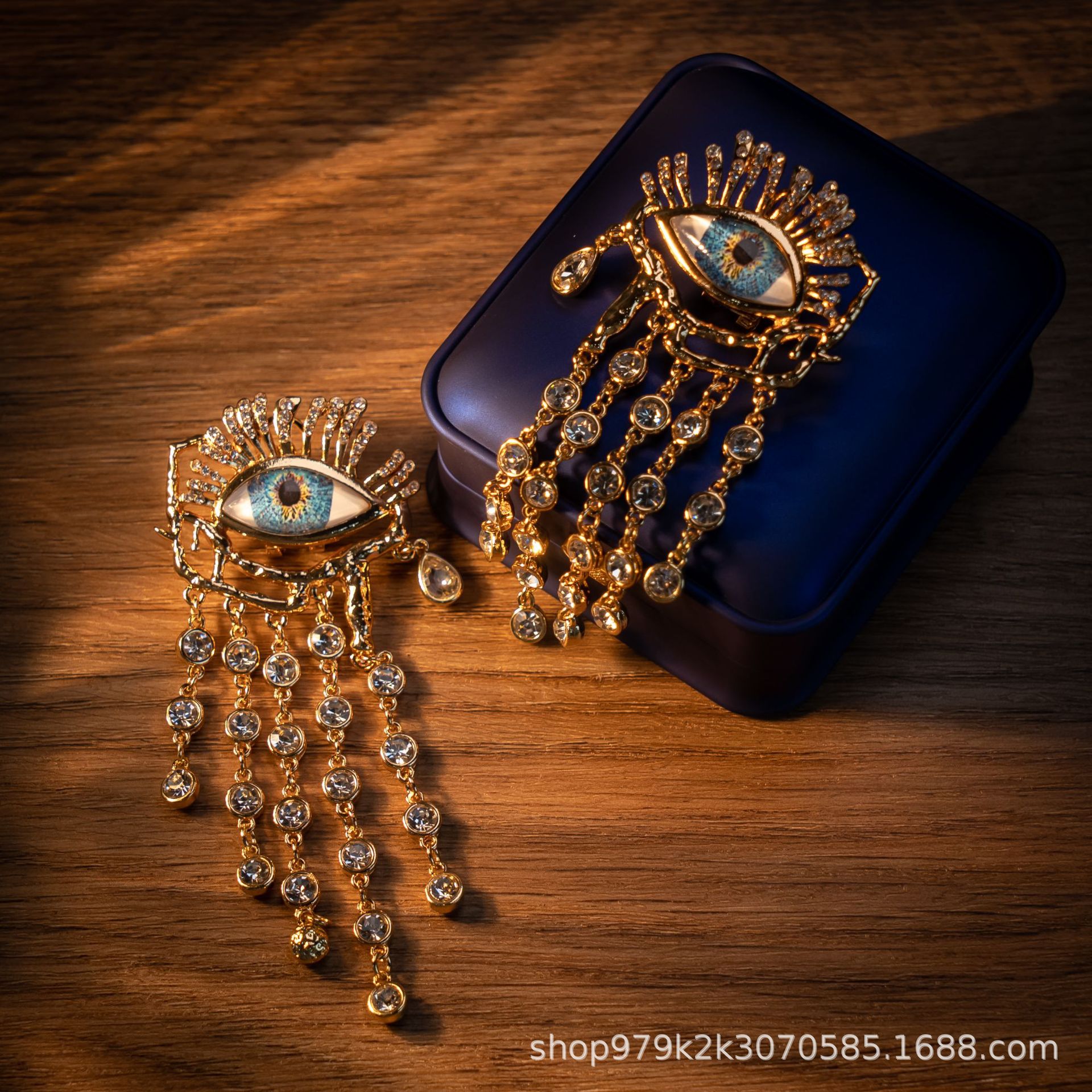 中古vintage 流苏欧美schiaparelli恶魔之眼重工拉垮意大利耳环