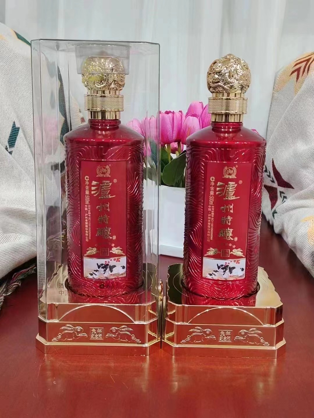 泸州【泸州特酿】浓香型白酒 42度 500ml*6瓶亚克力 婚礼婚宴