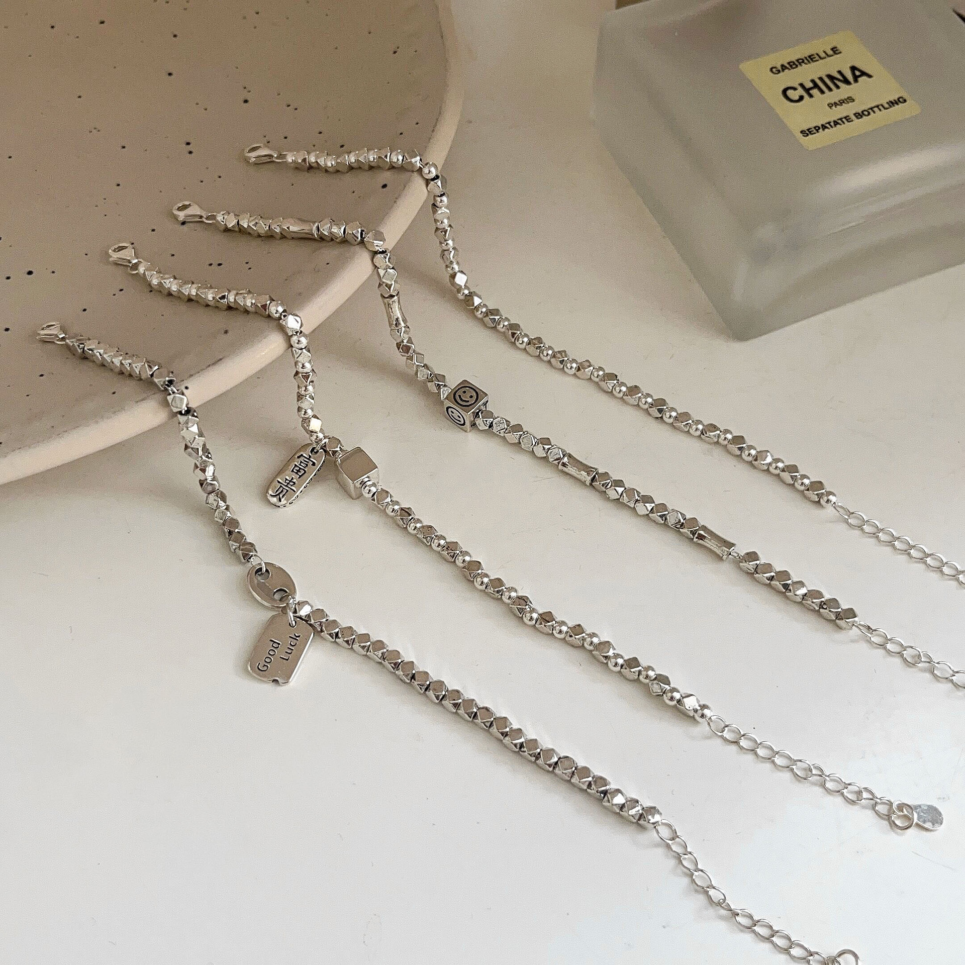 银瑞泰s925纯银猪鼻子字母手链女韩国复古轻奢碎银子集合款手饰品