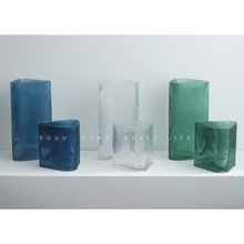 北欧现代绿色蓝色玻璃花瓶创意几何竖条三角形花器水培插花样板房