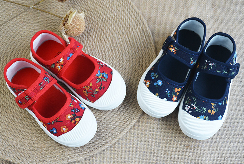 春秋季现货新品可爱印花儿童方口鞋休闲冷粘魔术贴女童软底小布鞋