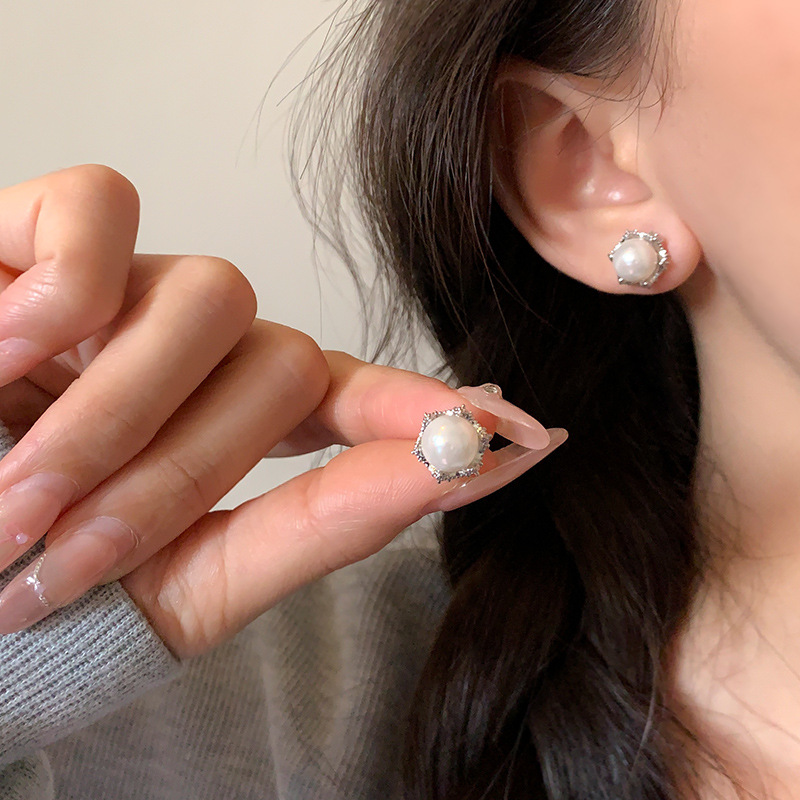 simple all-matching graceful platinum-plated earrings s925 sterling silver needle light luxury minority high-grade s home pearl stud earrings for women