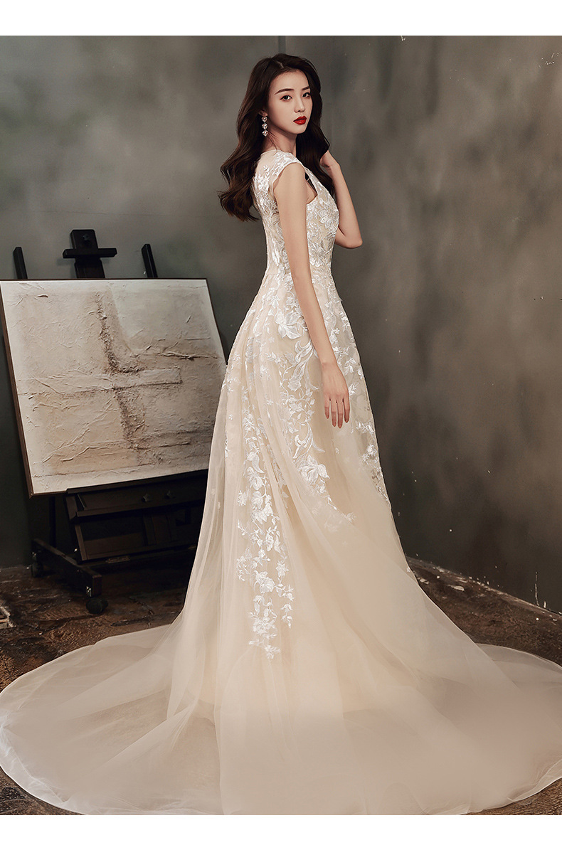 秋冬长款女宴会气质晚礼服名媛仙气森系2020新款主持人礼服