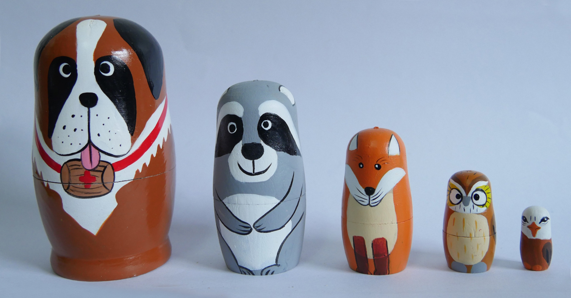 厂家批发木制工艺品俄罗斯套娃动物卡通五层套娃手工绘制儿童玩具