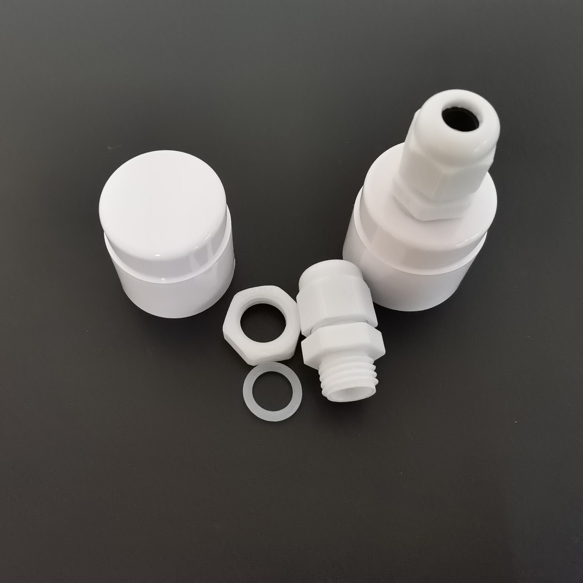 t8灯管防水堵头 尼龙防水接头 pg7防水接头 ip65防水等级