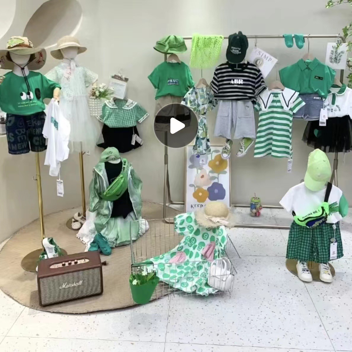 洛小米夏童装折扣尾货 法语 两个小朋友童装货源实体直播走份批发