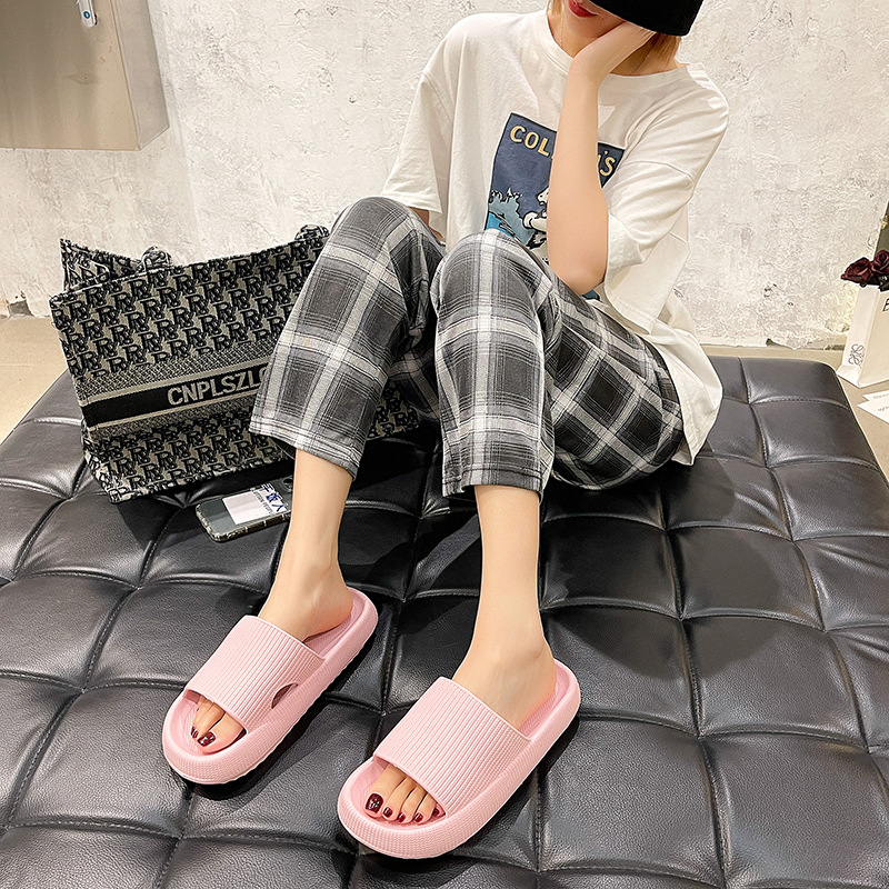 One Piece Dropshipping Wholesale Summer Home Indoor Bathroom Couple Slippers Women's Non-Slip Shit Feeling Soft Bottom Home Slippers