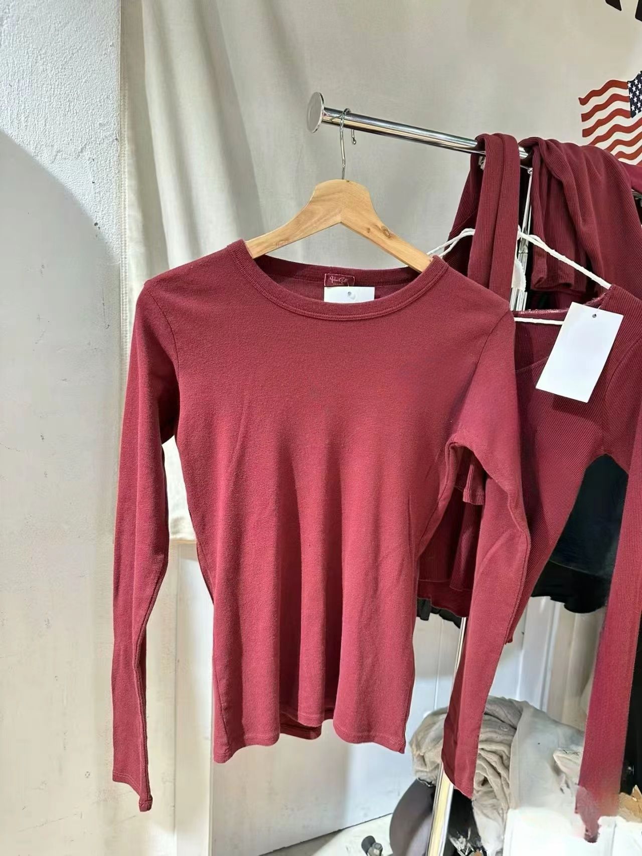 brandy bm新款酒红色圆领长袖t恤女bm套头修身内搭基础打底上衣