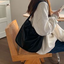 韩国同款包包女2023新款小众大容量褶皱黑色复古手提单肩托特包潮