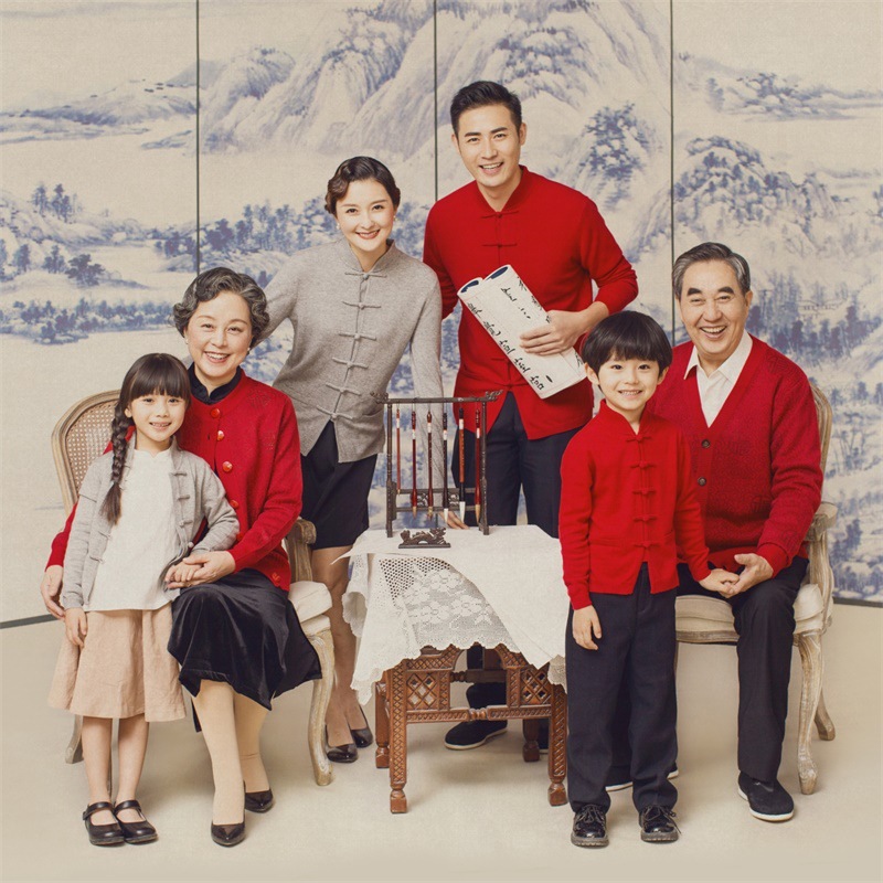 新款影楼全家福拍照装亲子摄影服装中国风主题一家六口家庭版套装