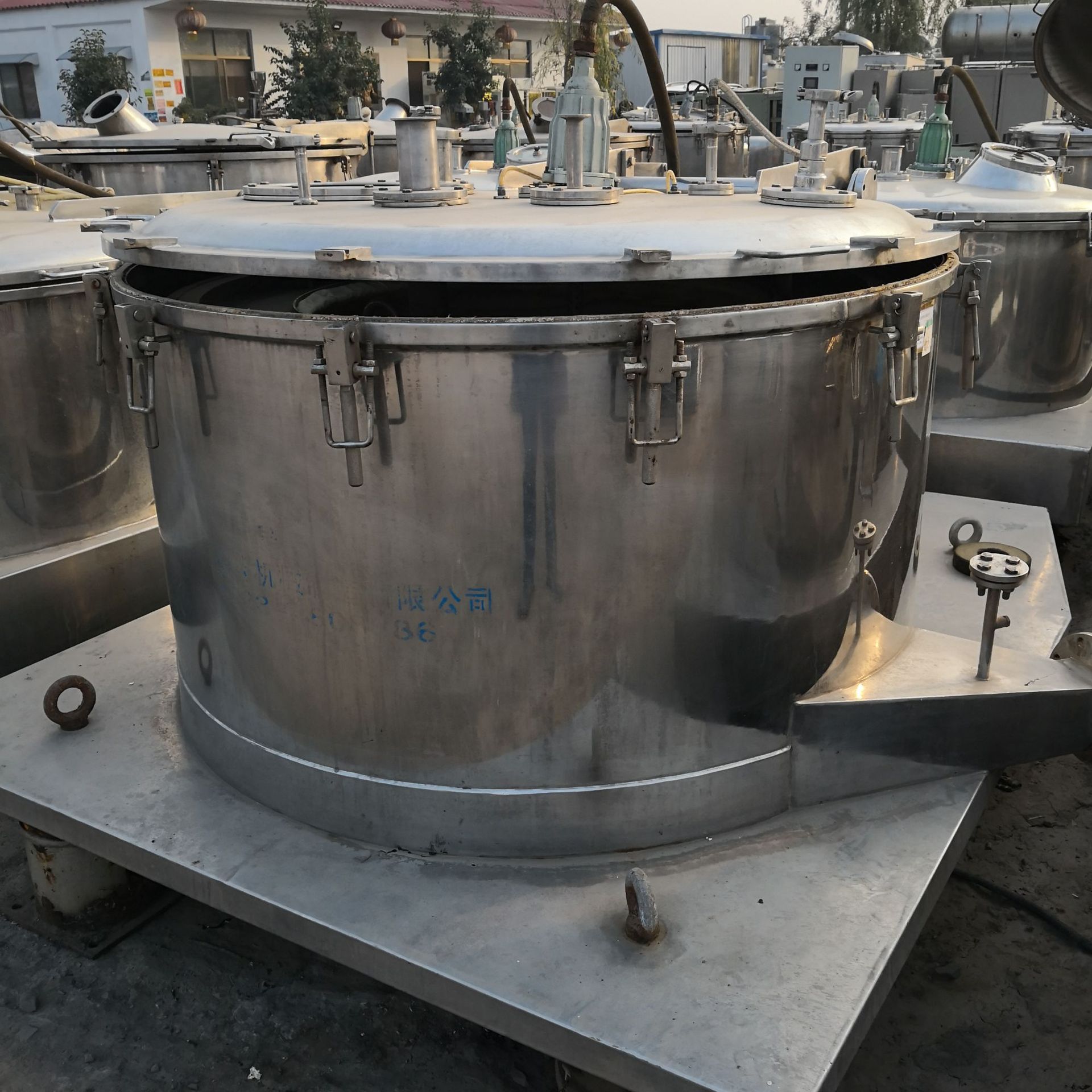 1250平板式吊袋离心机5