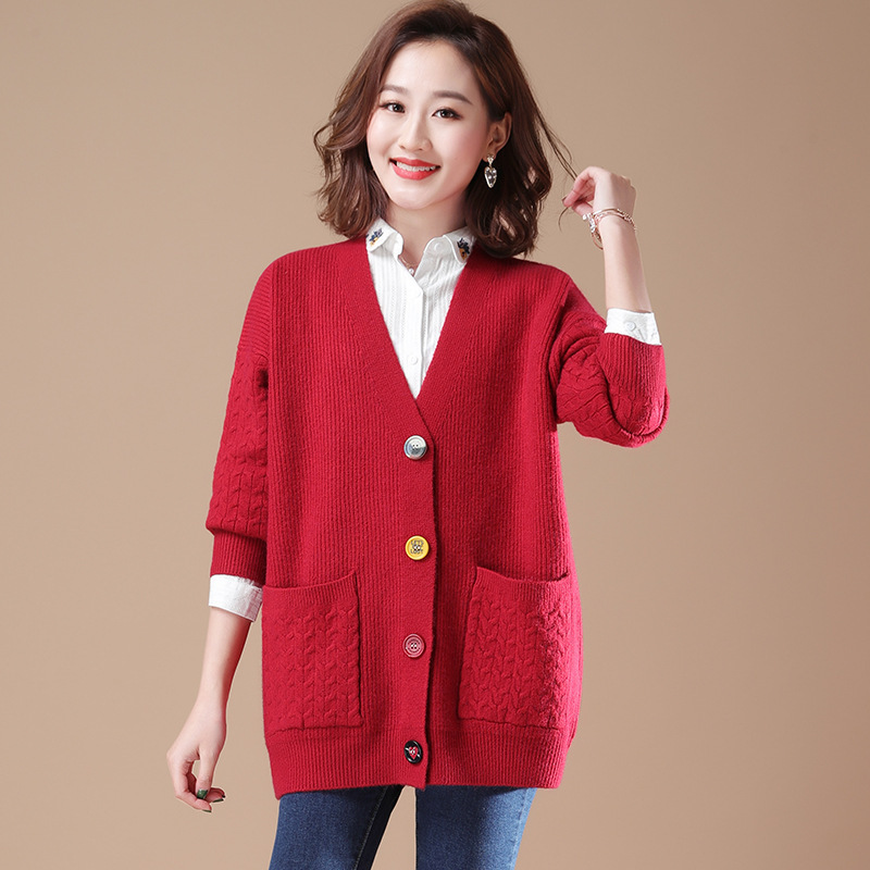 Middle-Aged Woman Mom Autumn and Winter Sweater Coat Short Top Western Style Knitted Cardigan 2022 Spring New
