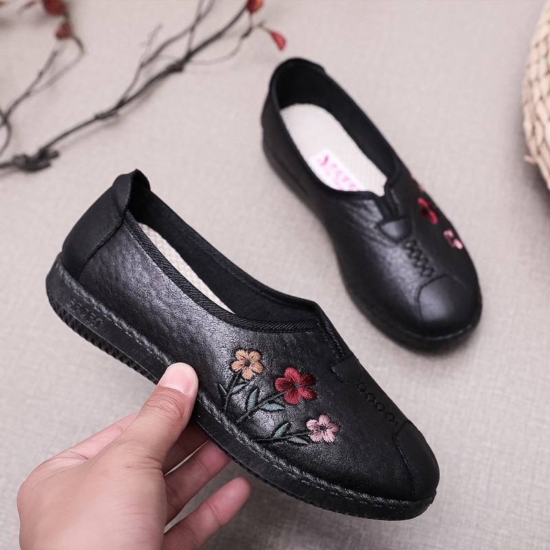 Old Beijing Cloth Shoes Women Lazy Grandma Shoes Spring Non-Slip Soft Bottom Mother Soft Bottom Comfortable Wear-Resistant Elderly Pumps