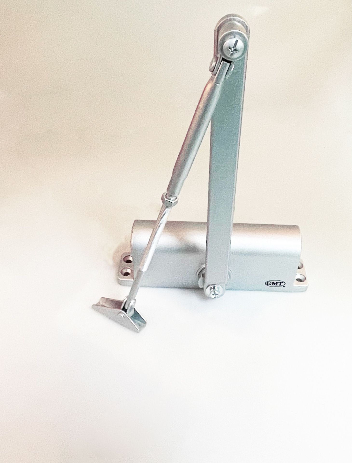 gmt原装062系列明装不定位闭门器dc062 安装门宽950承重65kg