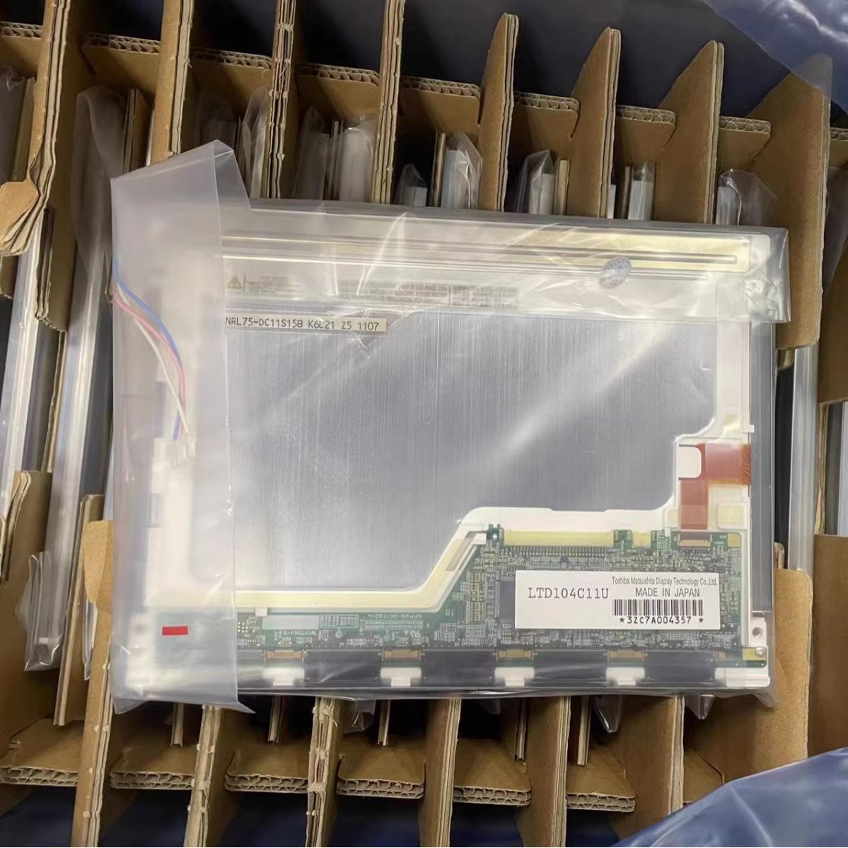 LTD104C11S  LTD104AC54100 LTD121C30S  LTD121EX1R G121AGE-L03