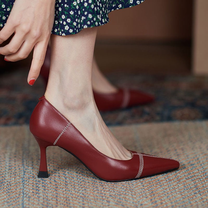 细跟单鞋女春季2024新款浅口高跟尖头职业工作鞋气质黑色高跟鞋女