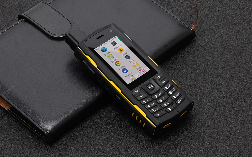 户外工业电霸功能机防水部队小手机大按钮2.4寸三防手机一件代发