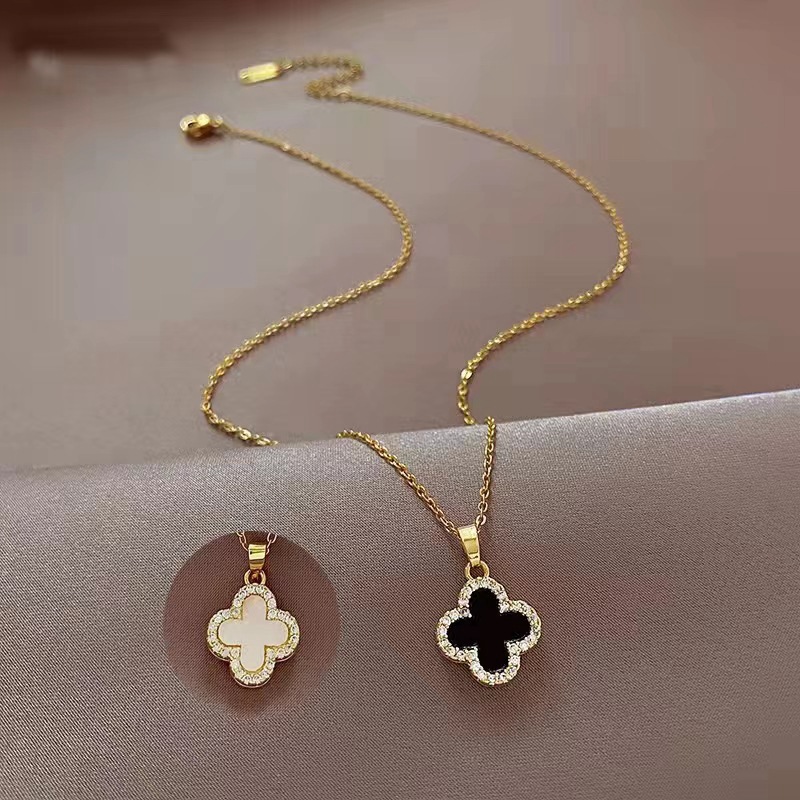 Internet Celebrity View and Gold Full Diamond Clover Necklace Female 18 Gold Plated Graceful and Fashionable Non-Fading Simple Elegant