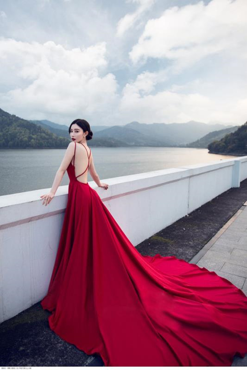 展会新款影楼主题服装外景旅拍婚纱摄影情侣写真拖尾大摆晚礼服裙