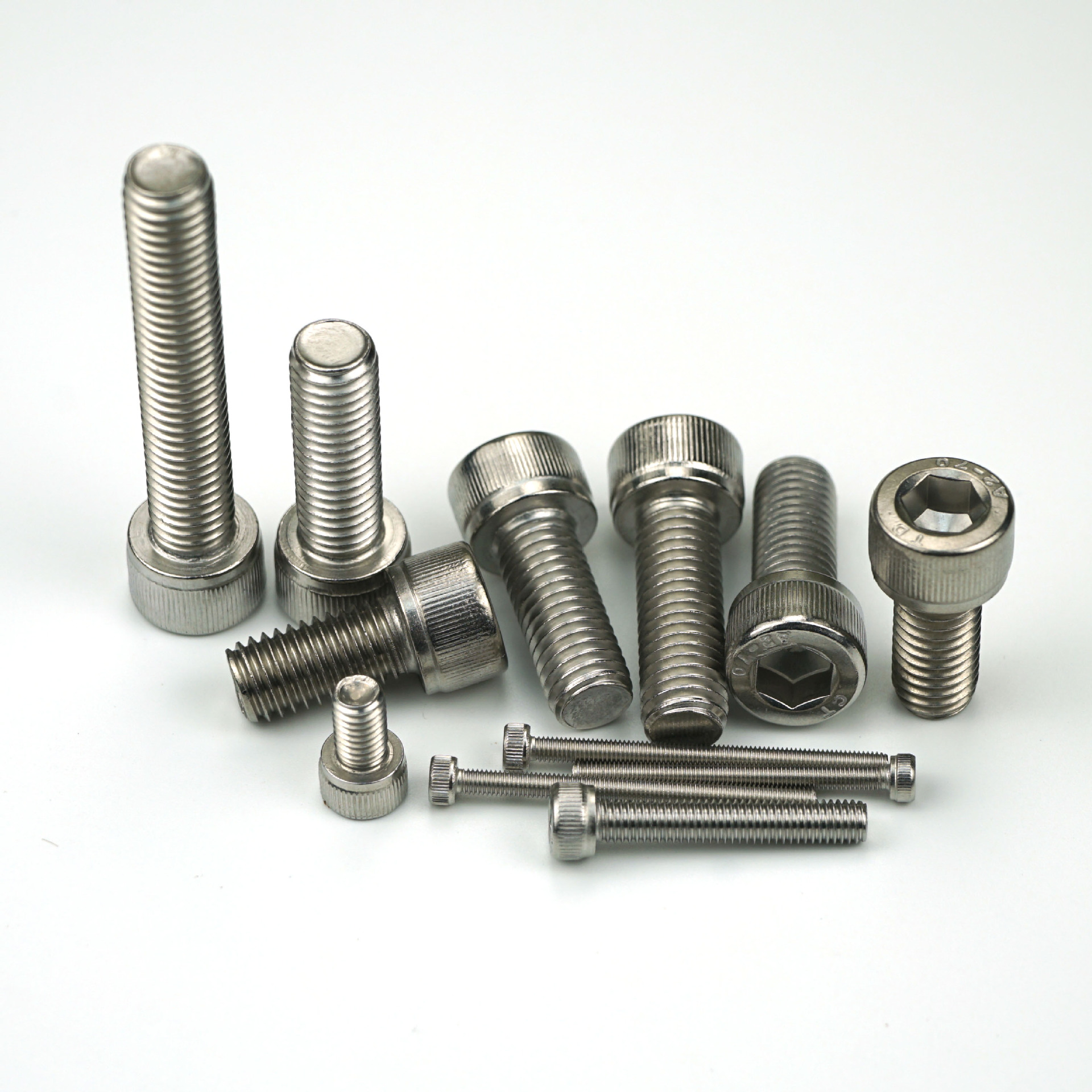 316不锈钢圆柱头内六角螺丝 杯头内六角机螺钉螺栓m3m4m5m6m8m10