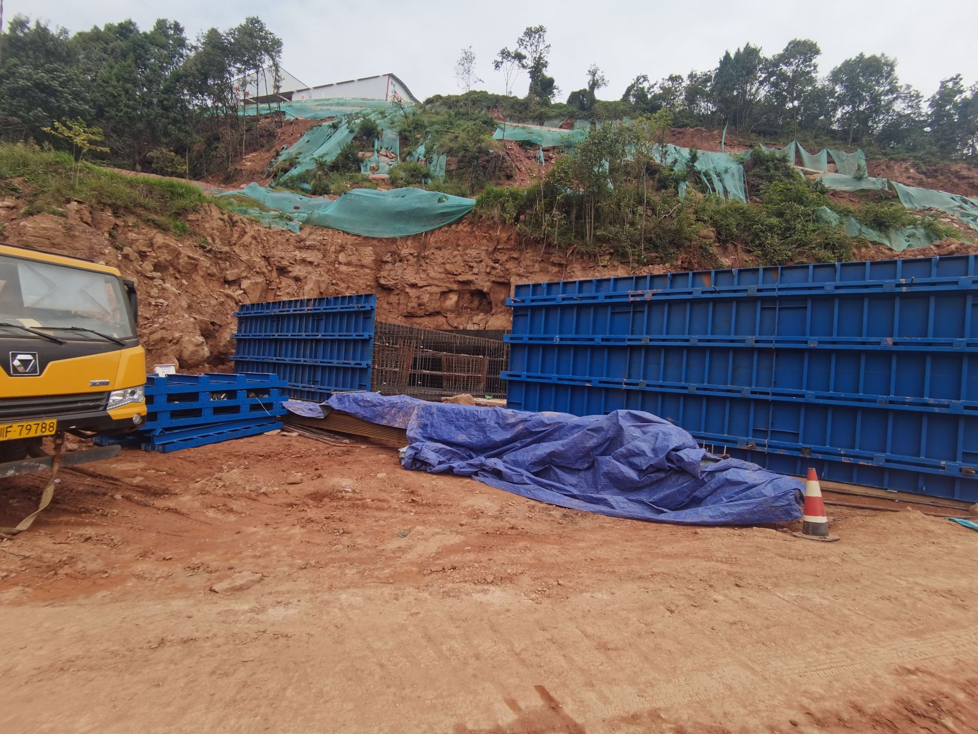 渡槽水沟钢模板 组合钢模板 四川工程建筑q235钢模板