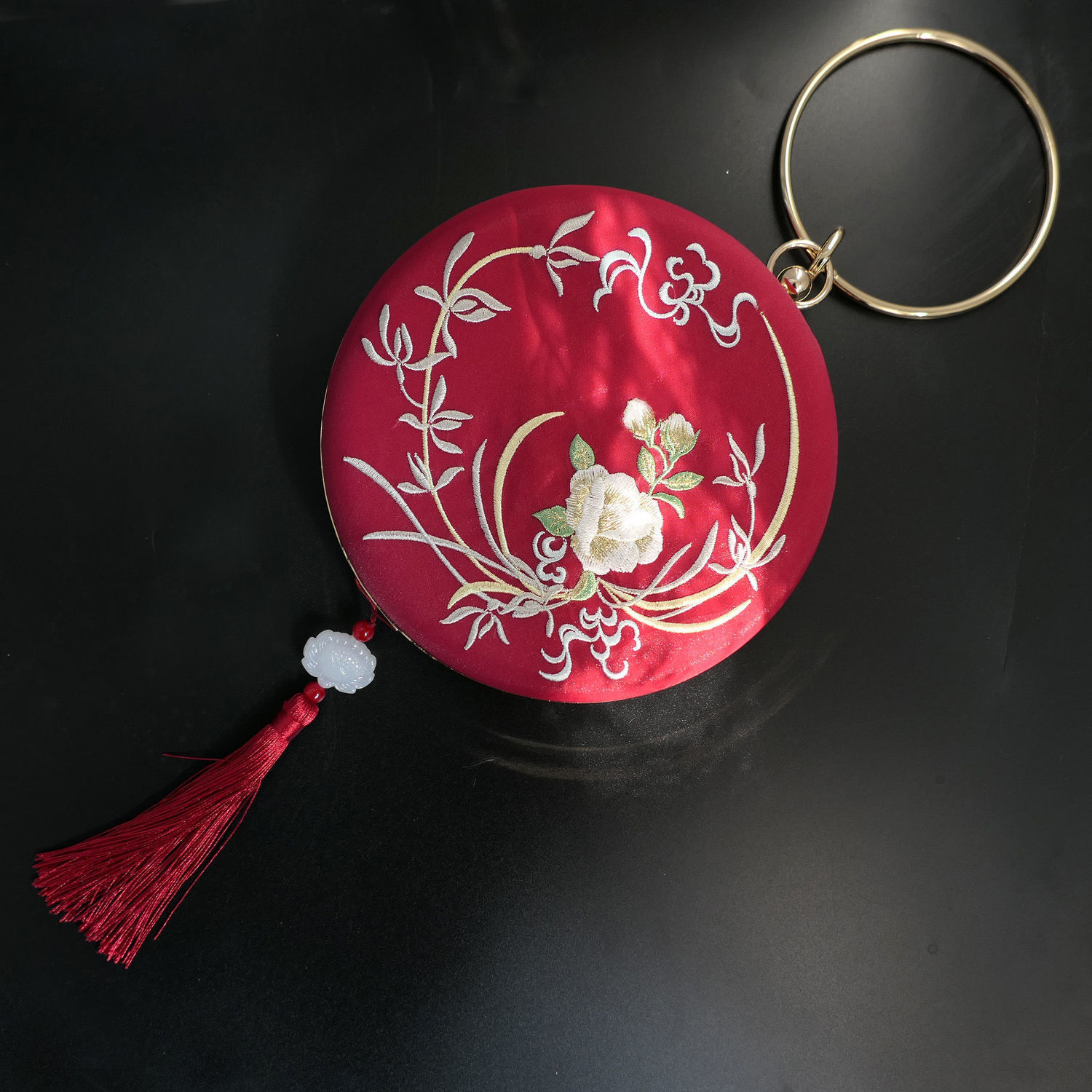 红色搭配汉服旗袍口金包国风敦煌团花刺绣包新娘包汉服旗袍配饰批