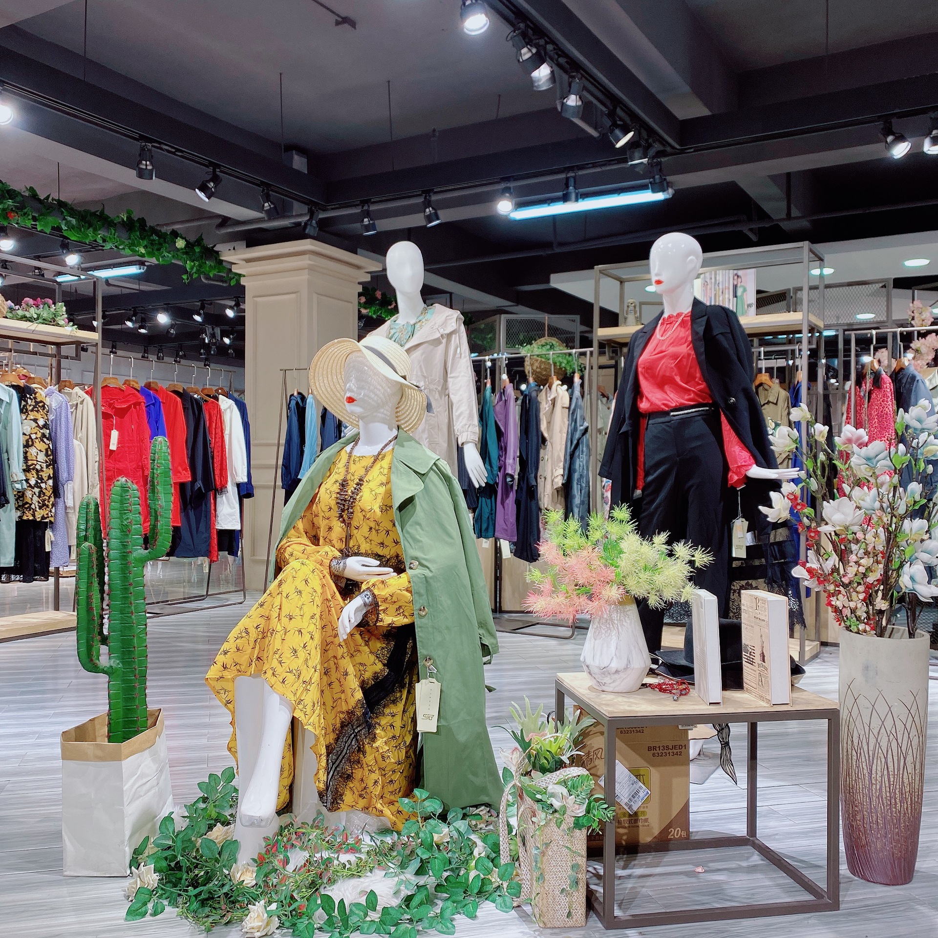 西子恋杭州四季青品牌女装折扣撤柜尾货走份批发实体店直播货源