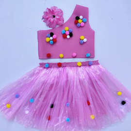 儿童手工环保衣服