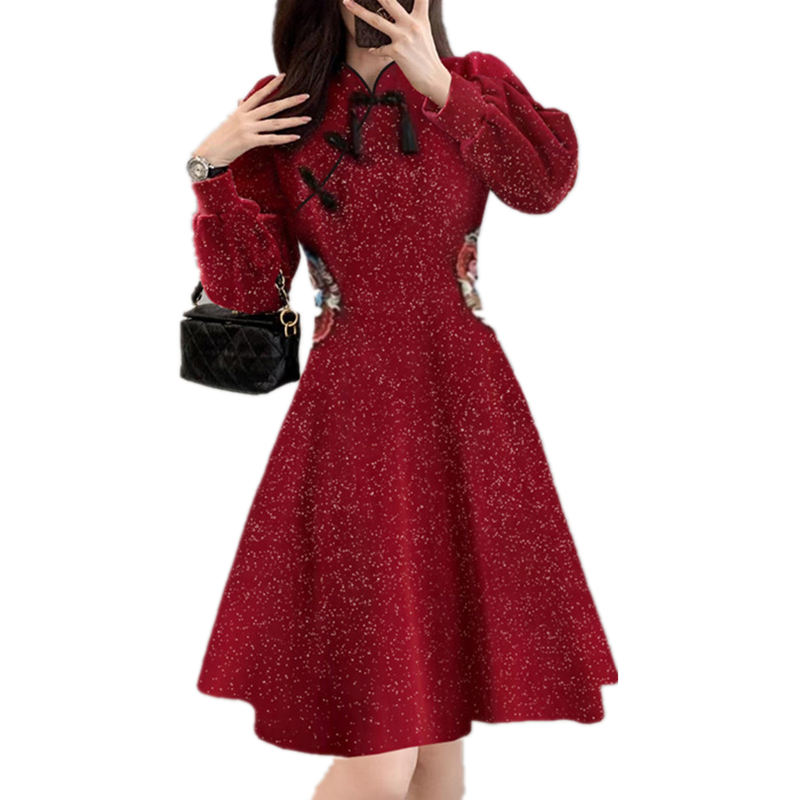 新年战袍甜酷辣红色连衣裙秋冬大码小香风新中式改良盘扣加厚裙子