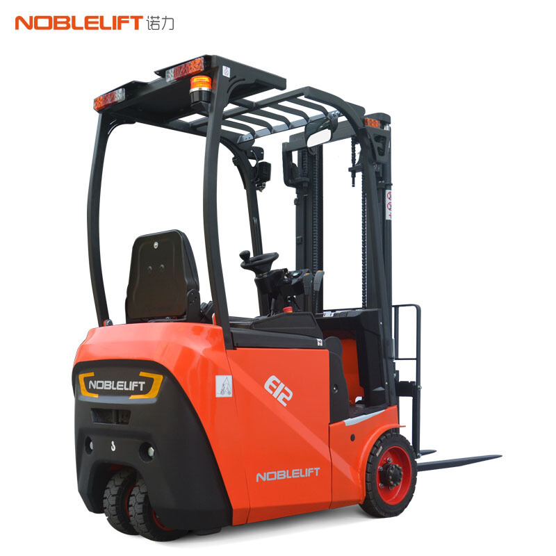 诺力三支点平电动叉车fe3d载重2.0t座驾电动叉车进口配置