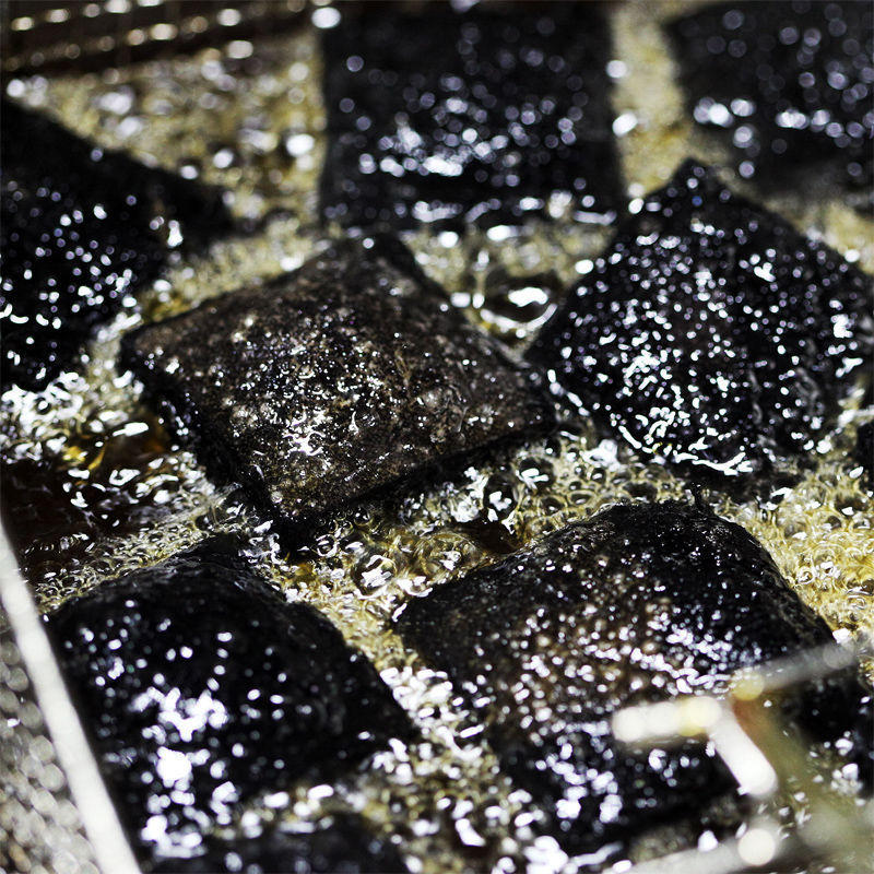 臭豆腐生胚批发湖南正宗老式长沙一整箱商用半成品油炸地摊零食黑