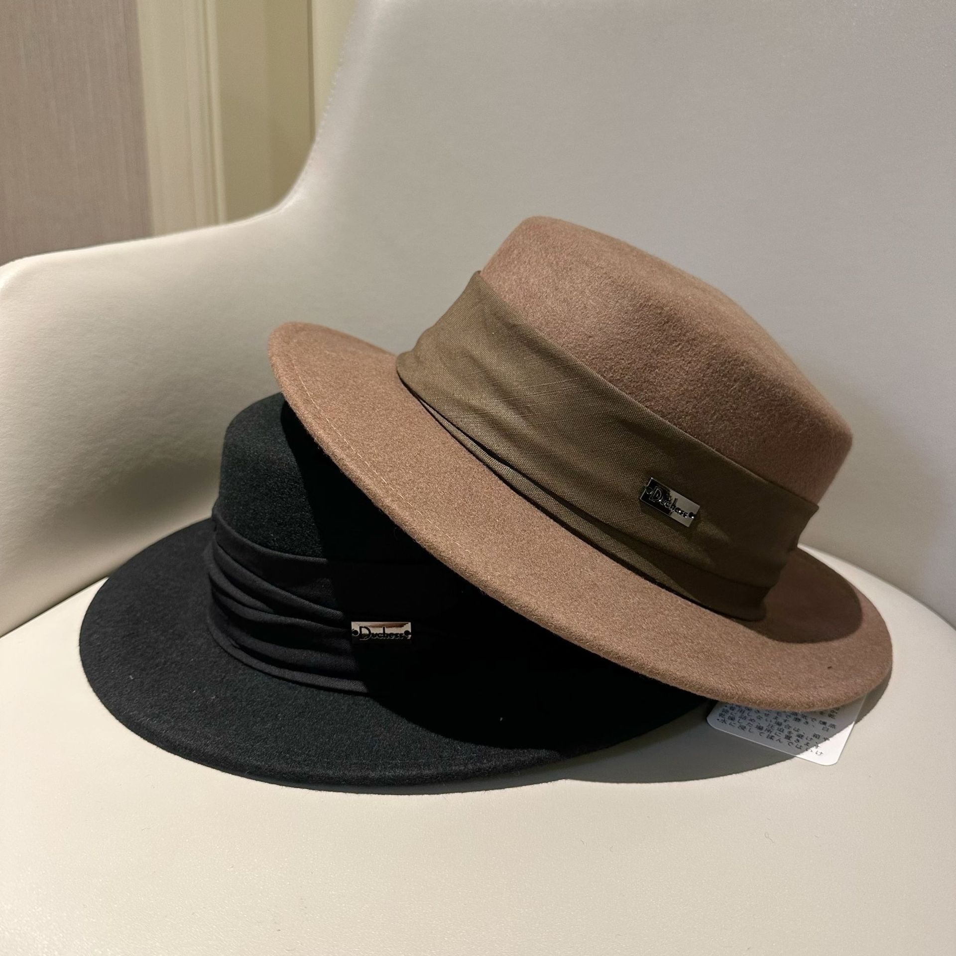 法式优雅褶皱宽檐羊毛呢礼帽女秋冬英伦复古高品质平顶爵士帽子男