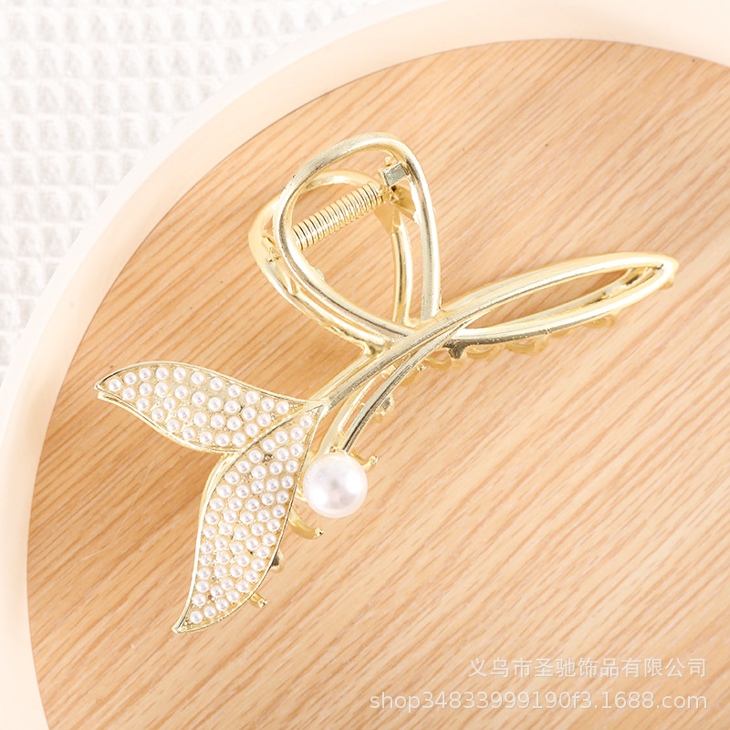 Metal Fishtail Pearl Grip Back Head High Sense Hair Clip Hairpin 2022 New Women's Large Shark Clip