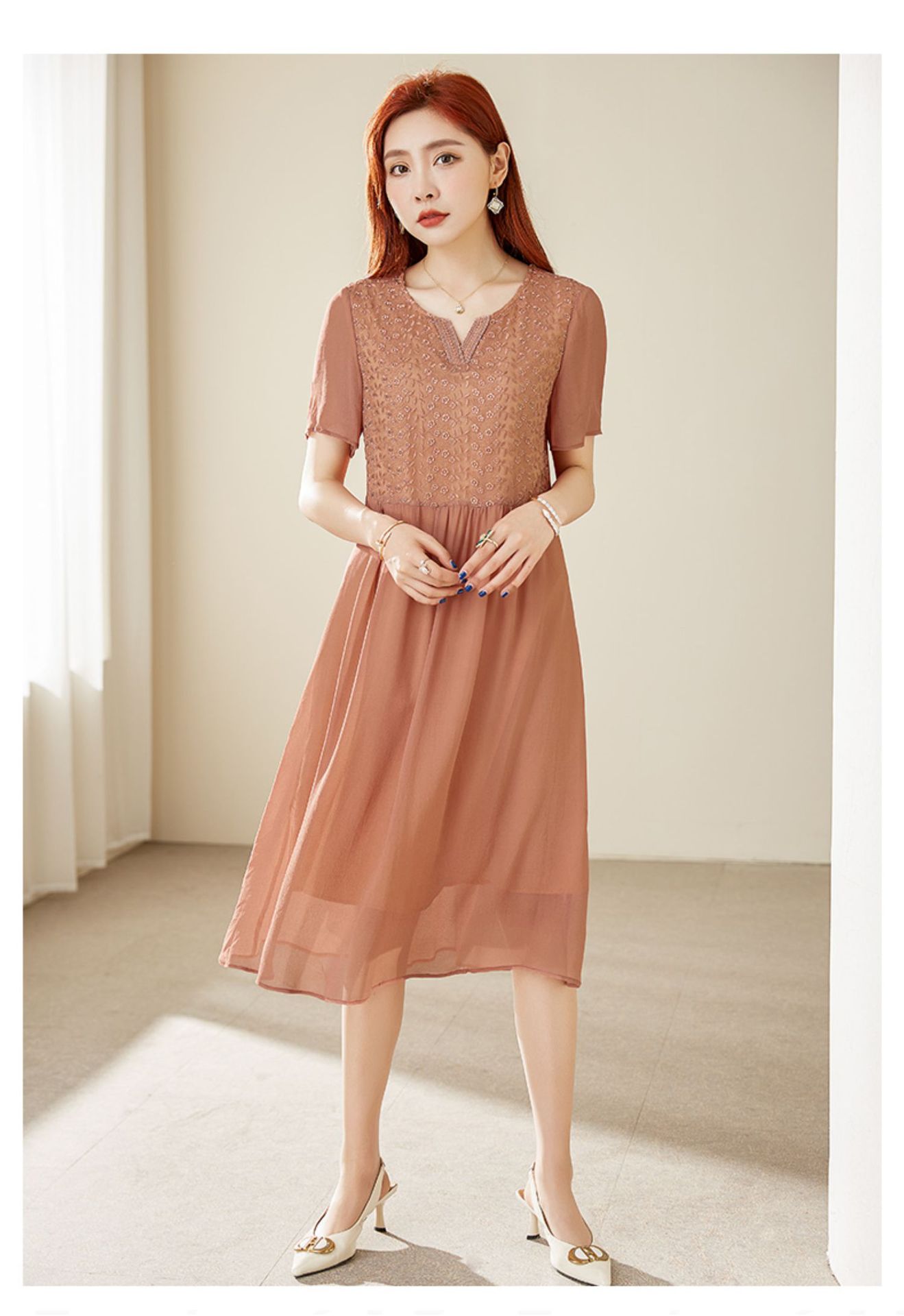 杭州纯色刺绣真丝连衣裙女装夏季新款高端奢华品牌桑蚕丝裙子