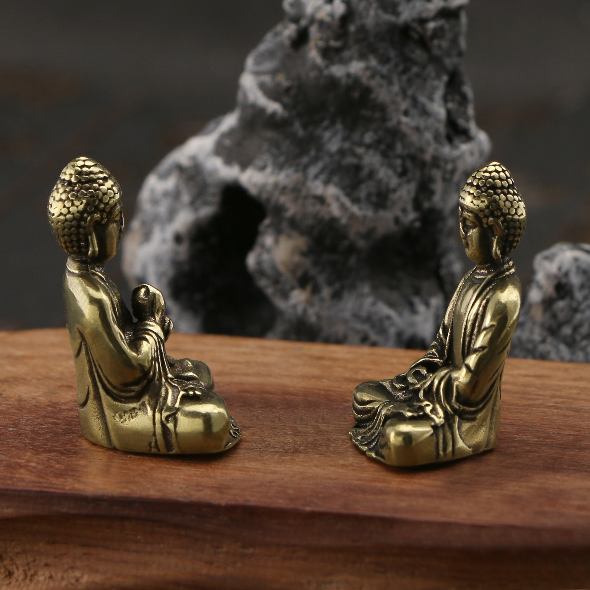 精致纯铜佛像摆件小号家居释迦摩尼汽车黄铜摆件如来佛祖铜像批发